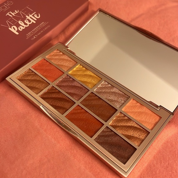 NEW Ciate London The Velvet Palette 12 Piece Eyeshadow Palette - Picture 7 of 11